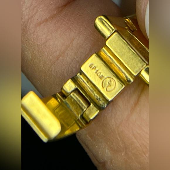 GUCCI 3300L gold plated CHAMPAGNE DIAL ladies watch - Picture 9 of 16